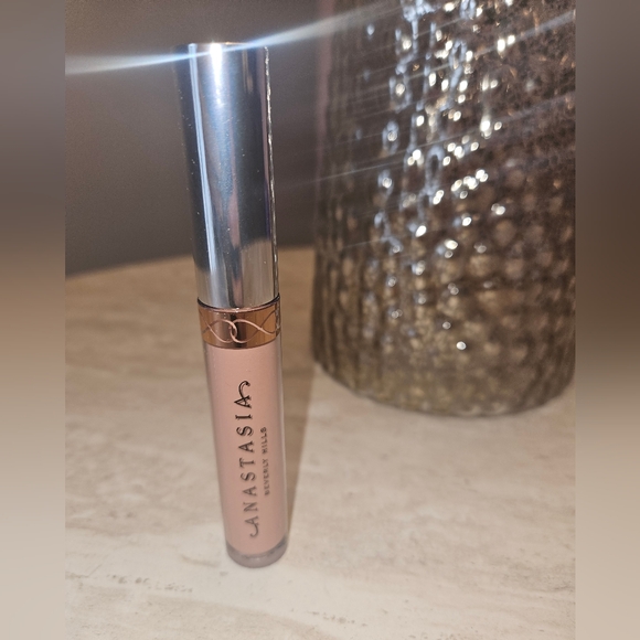 Anastasia Beverly Hills Lipstick in "Naked" - Picture 3 of 4